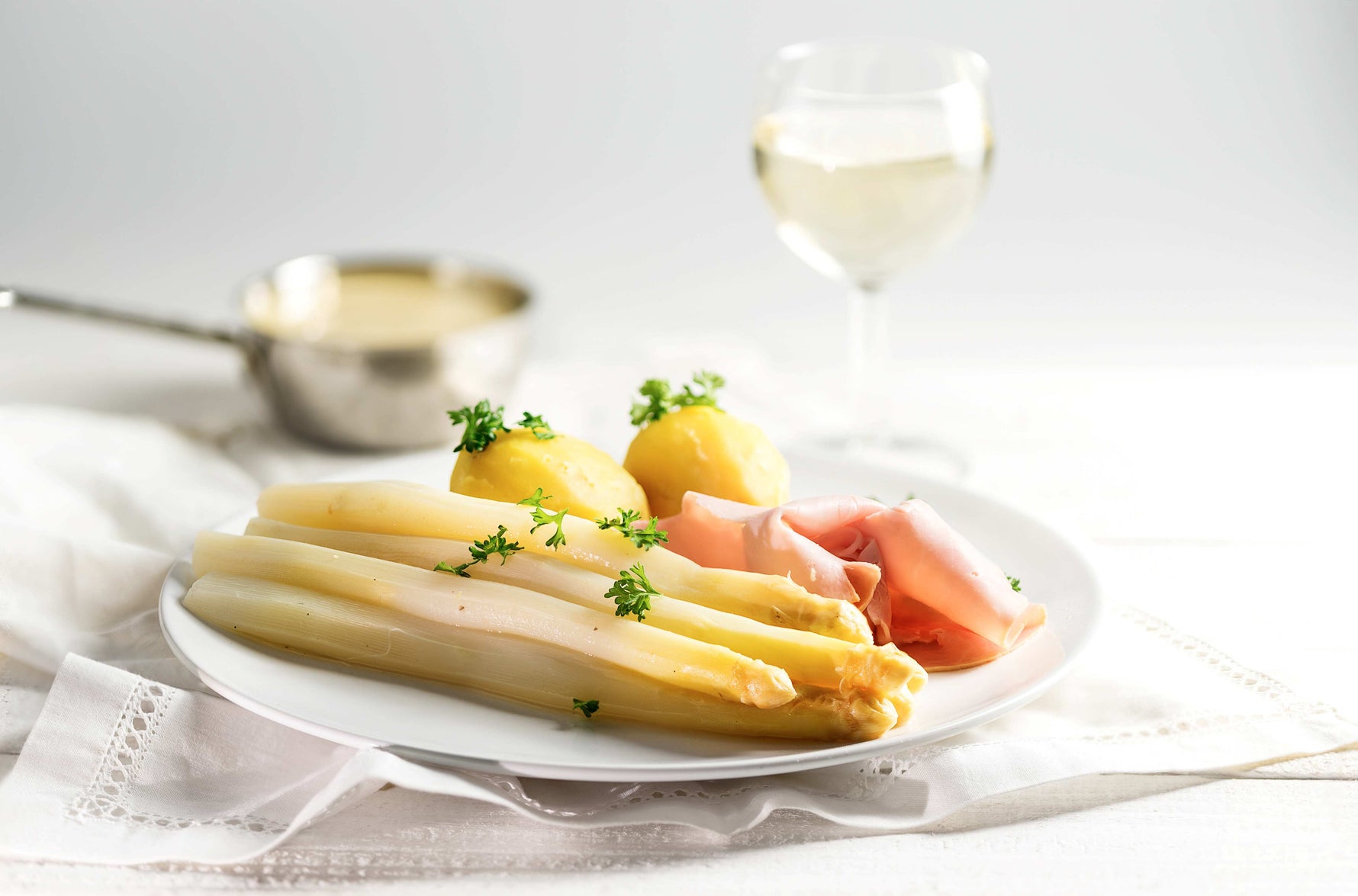 Asparagus with Alioli