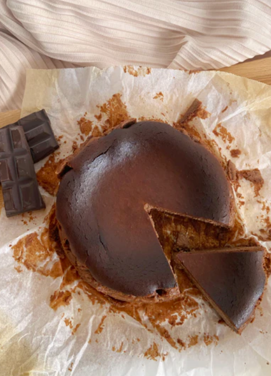Chocolate Basque Burnt Cheesecake - 7 Inch