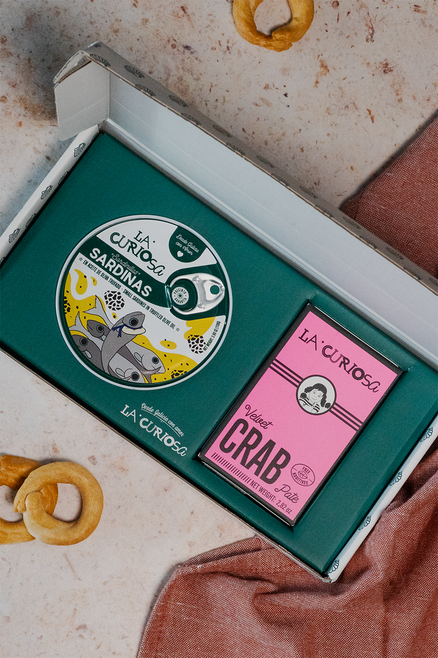 La Curiosa Tin + Paté gift box