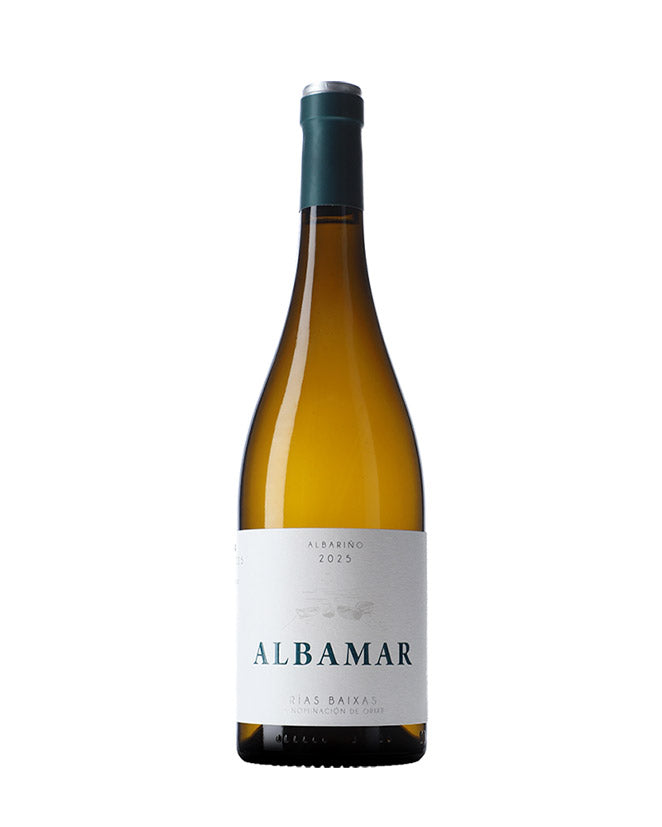 Albamar Albariño 2025 — full bottle photograph