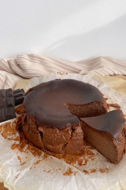 Chocolate Basque Burnt Cheesecake - 7 Inch