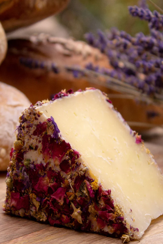 La Quesera Oveja Flores – Sheep’s Milk Cheese from Spain