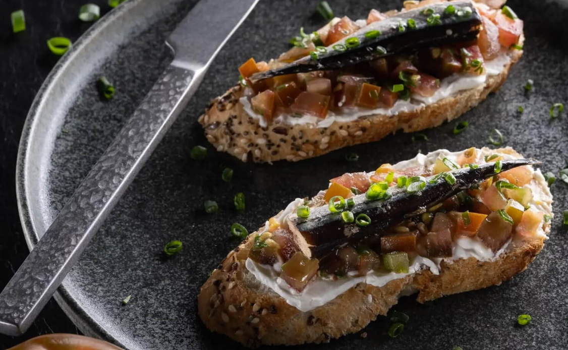 Real Conservera Española – Needlefish in Olive Oil