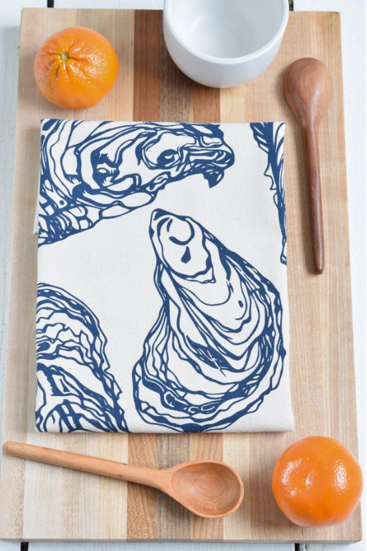 Oyster Tea Towel in Navy Blue - Organic Cotton - Sea Shell