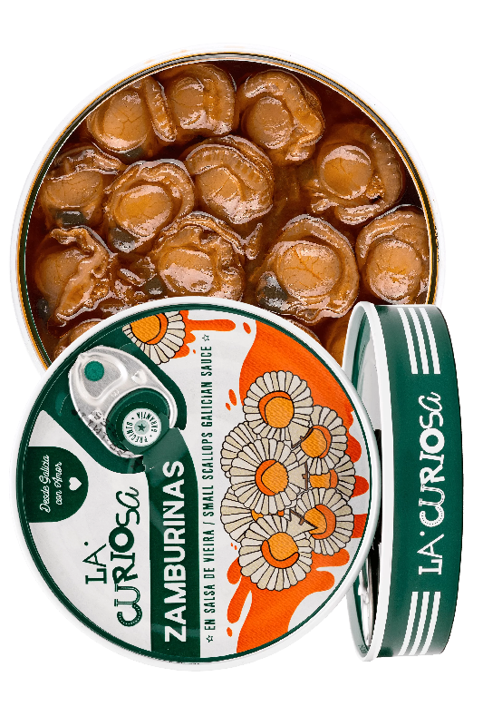 La Curiosa Scallops in scallop sauce