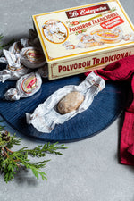 La Estepeña Polvorón Tradicional / Tradicional Almond Cookie (250Gr) - Spanish Pig