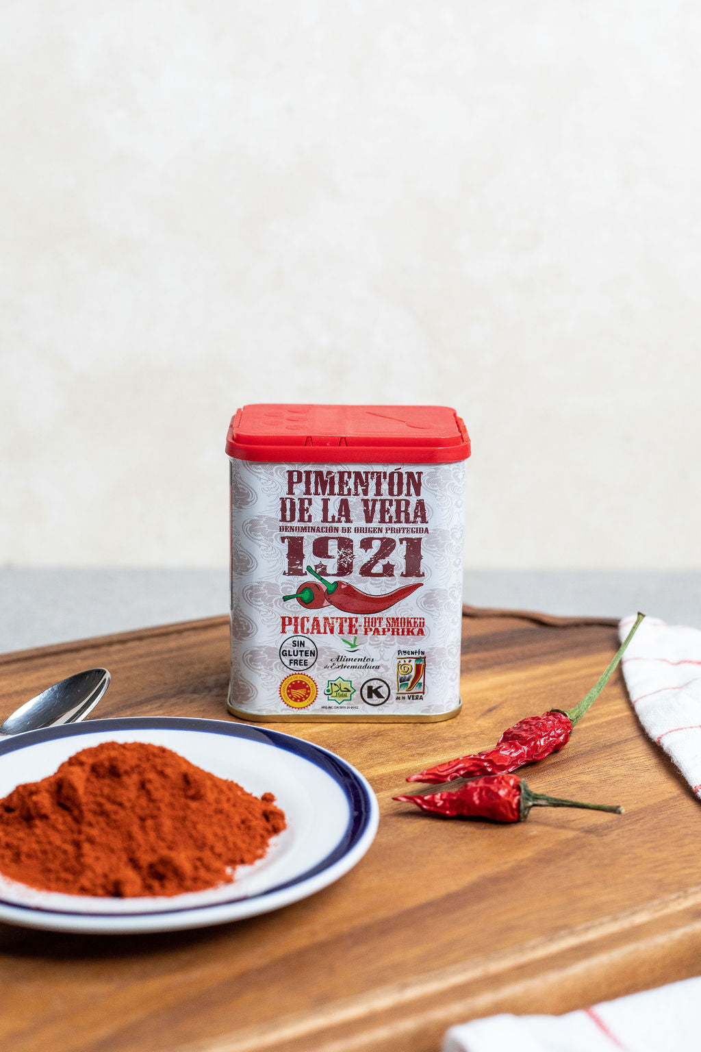 1921 From "La Vera" Smoked Hot Paprika (75g) - Spanish Pig